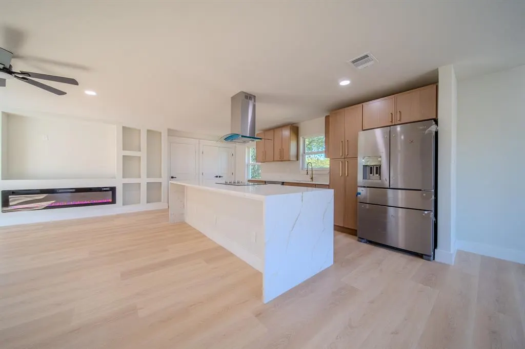 1216 Nokomis Avenue