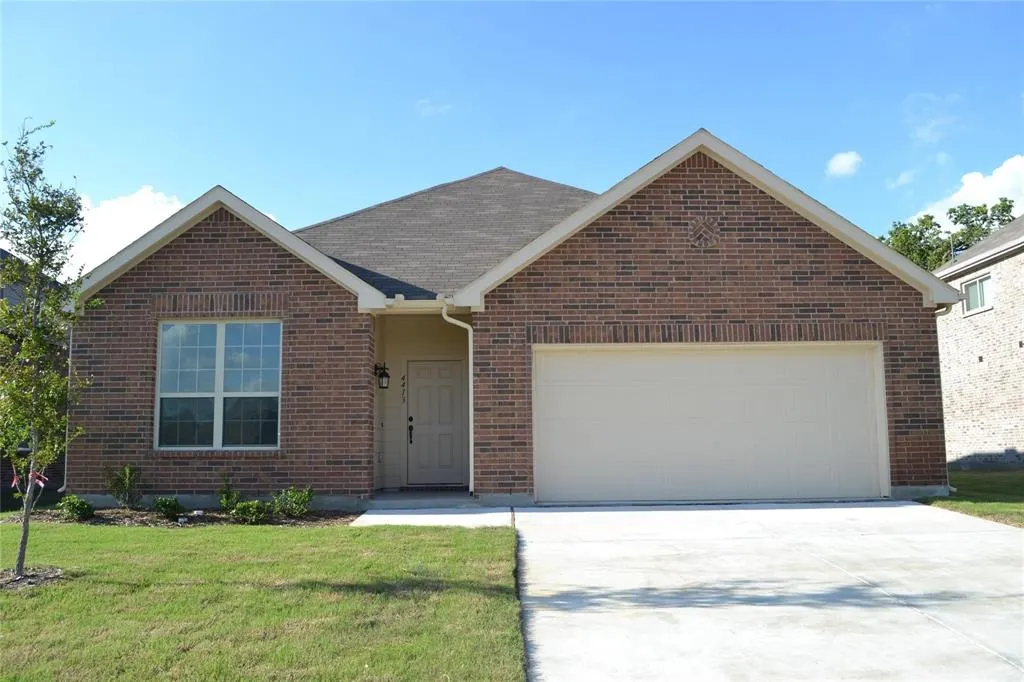 4413 Hummingbird Drive
