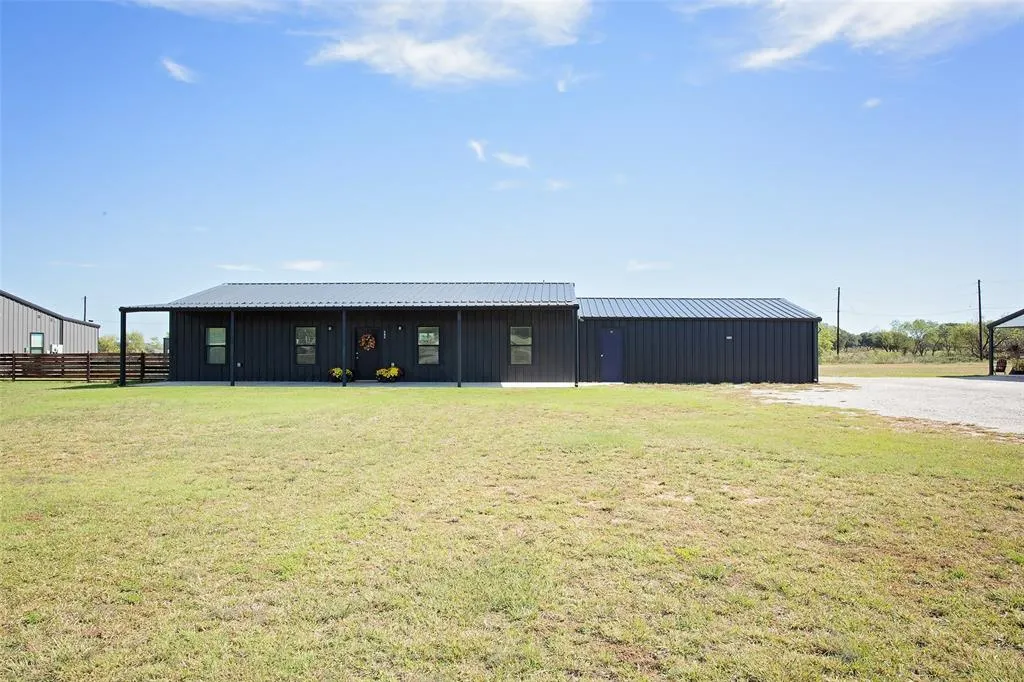 212 Corriente Lane