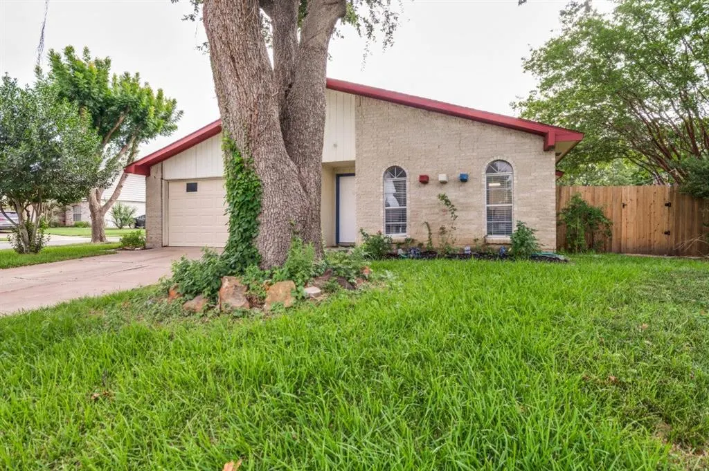 2946 Lockwood Drive