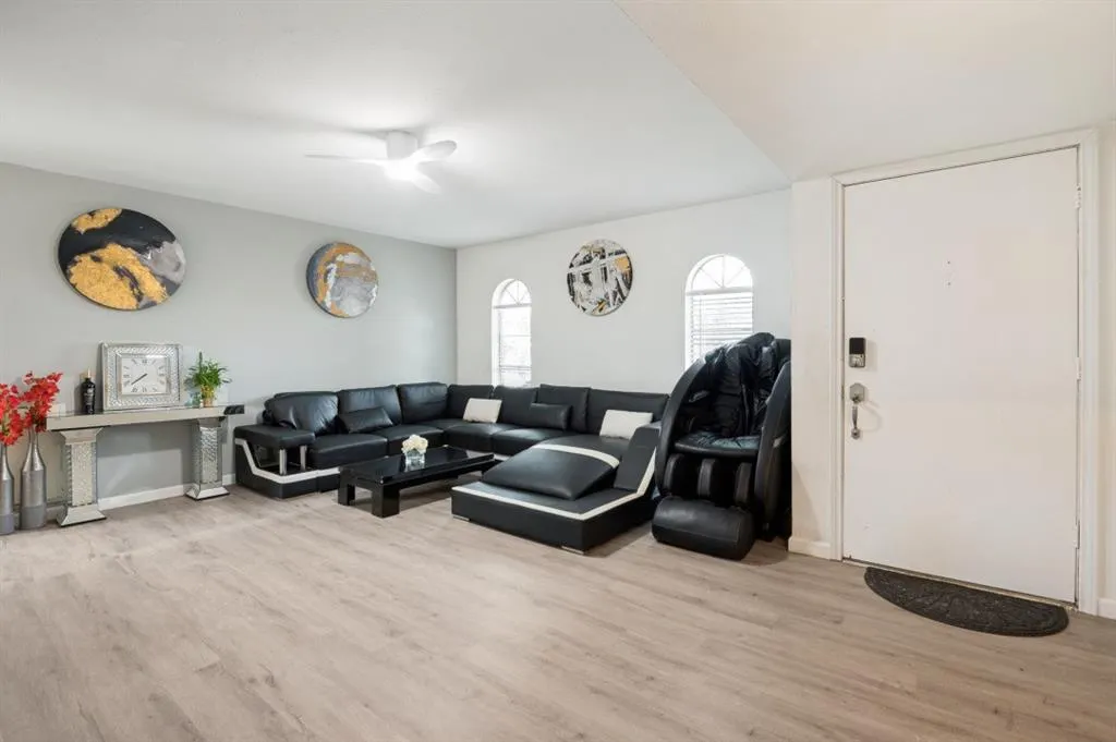 2946 Lockwood Drive