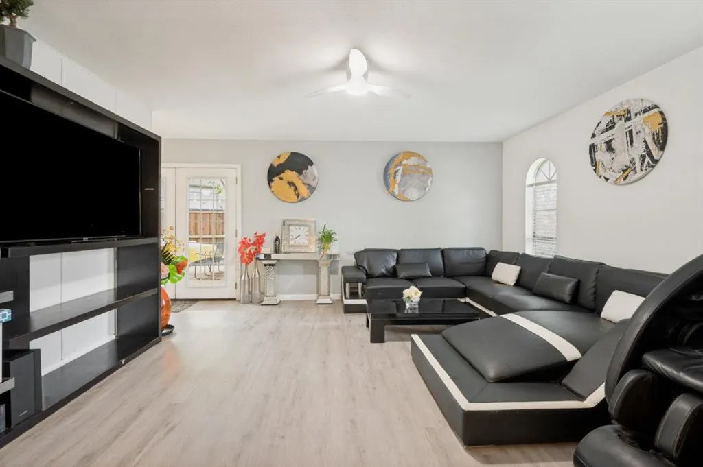 2946 Lockwood Drive