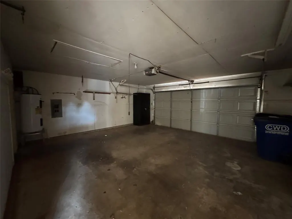 1325 Crestview Drive