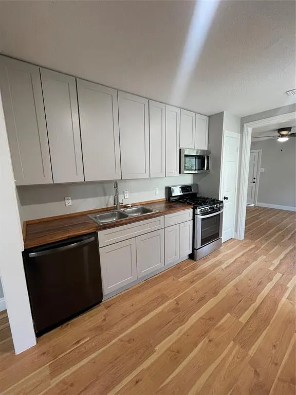 816 Carbona Drive