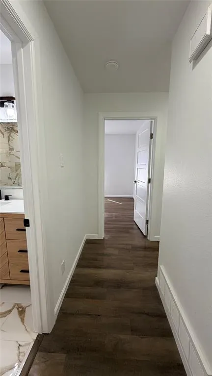 1326 TANAGER Lane