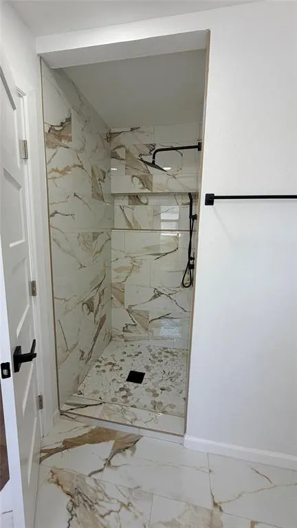 1326 TANAGER Lane