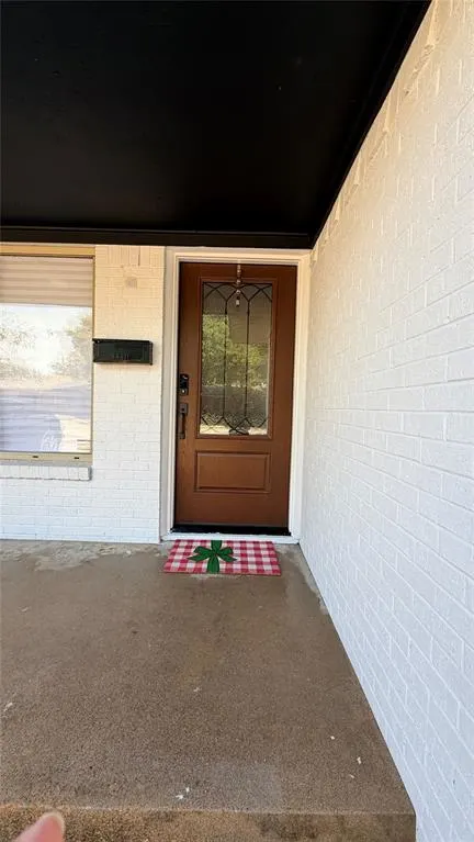 1326 TANAGER Lane