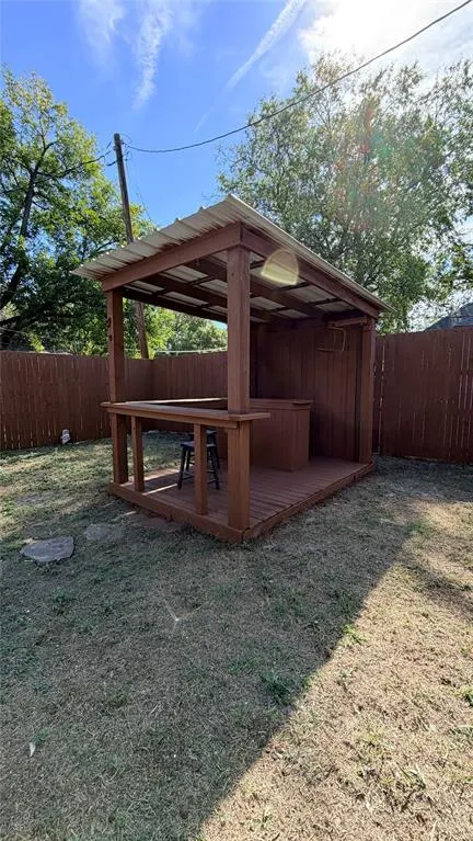 1326 TANAGER Lane