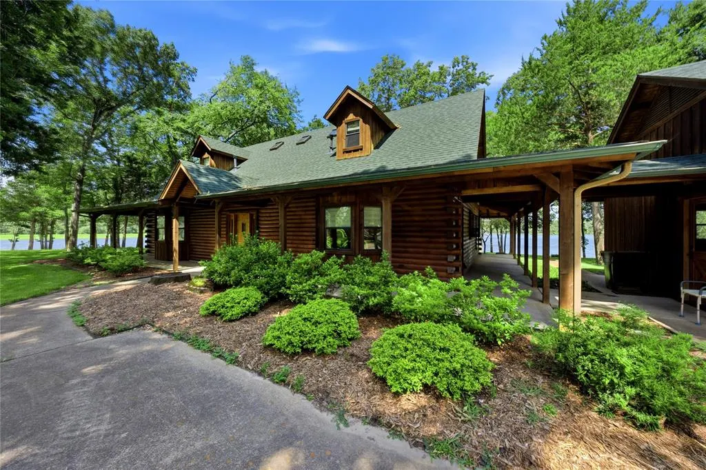 8726 Toler Pointe