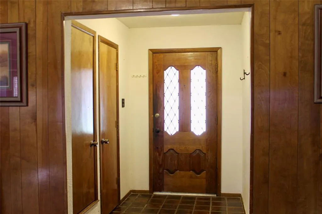 5301 Aurora Court