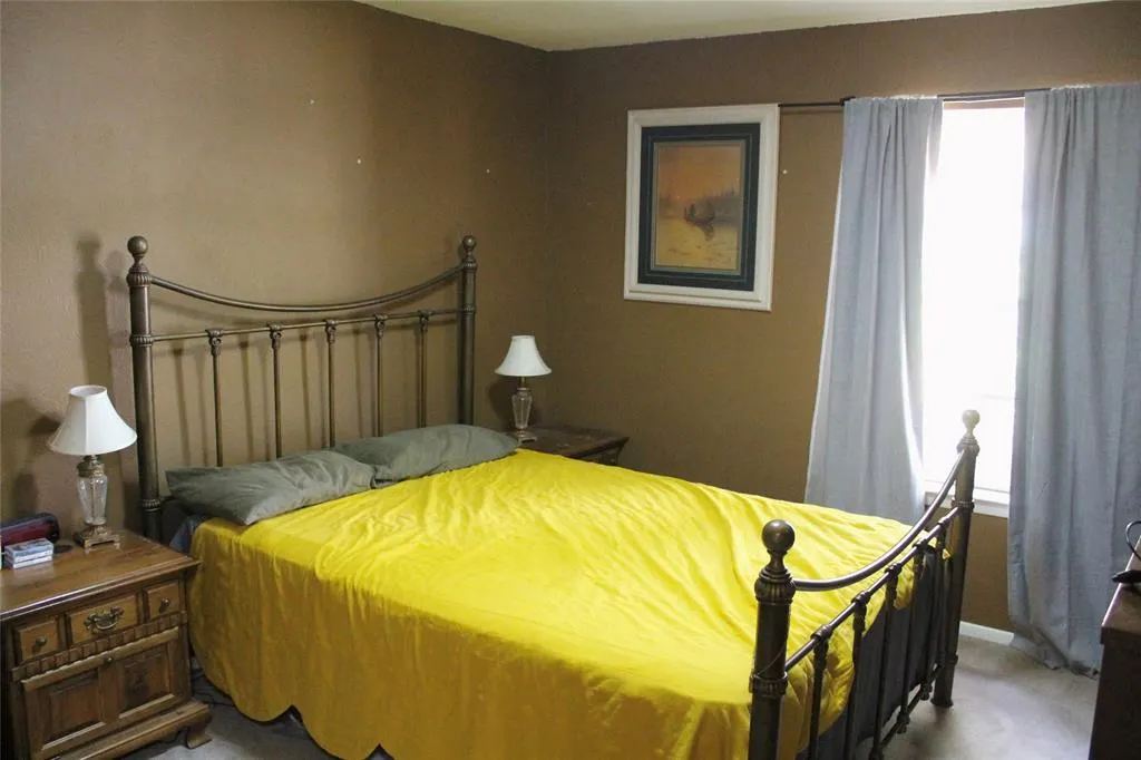 5301 Aurora Court