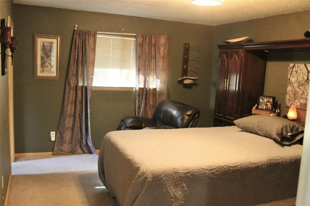 5301 Aurora Court