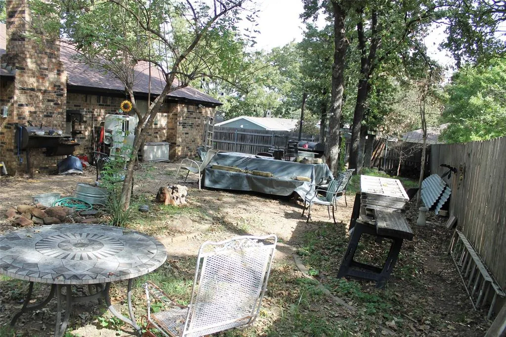 5301 Aurora Court