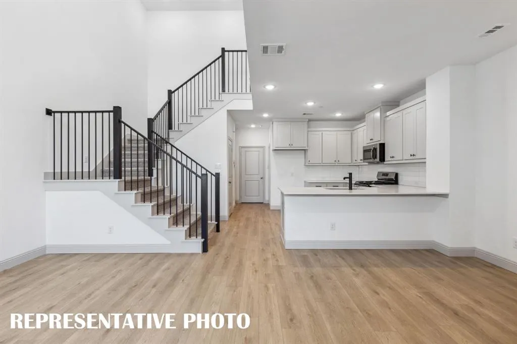 1035 Splitrock Drive