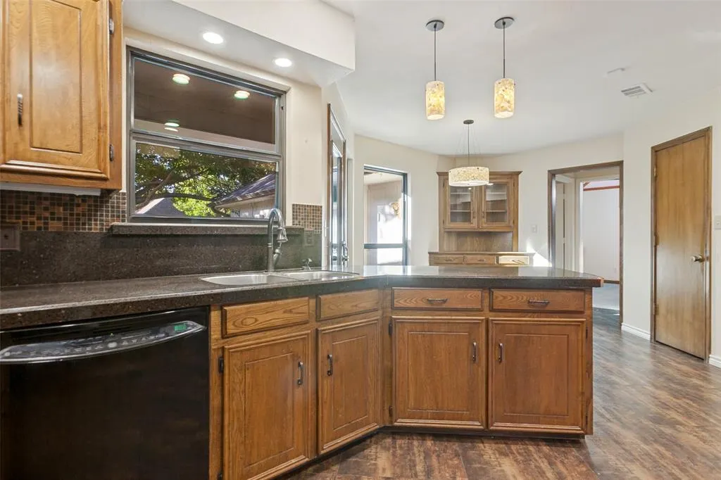 2306 Blackberry Drive