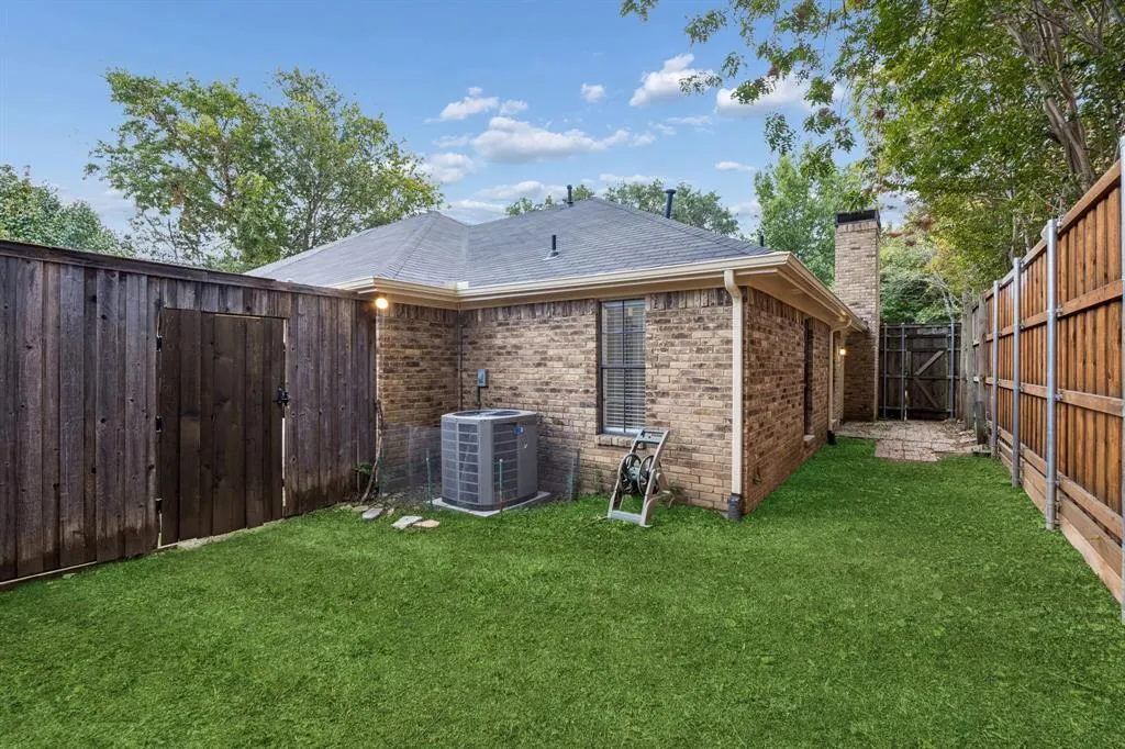 2905 Monet Place