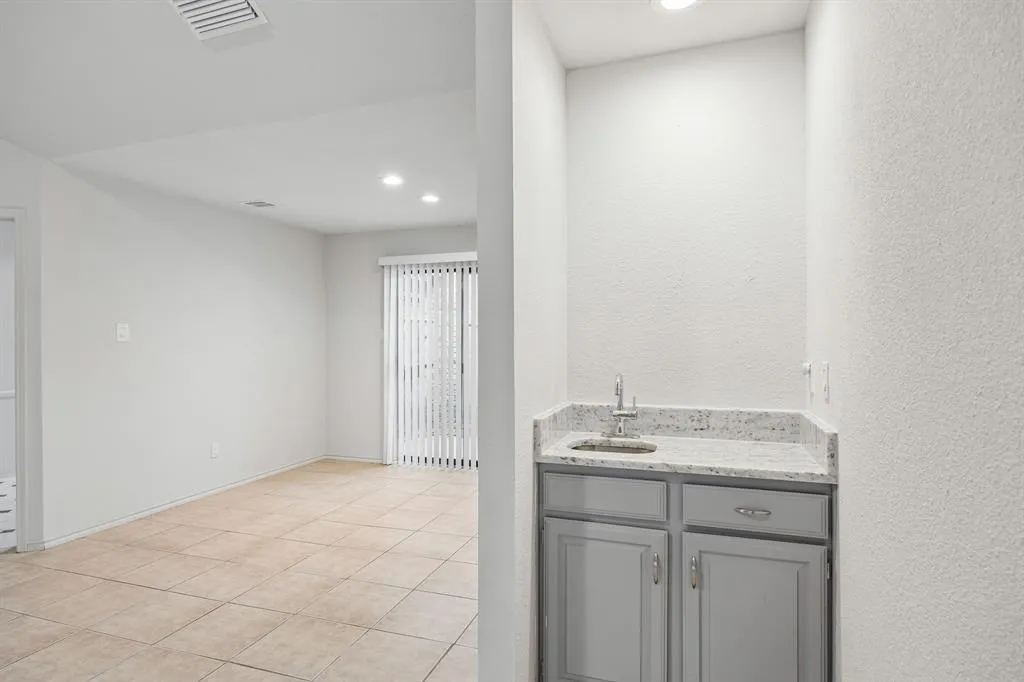2905 Monet Place