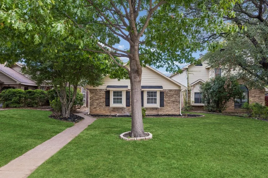 2905 Monet Place