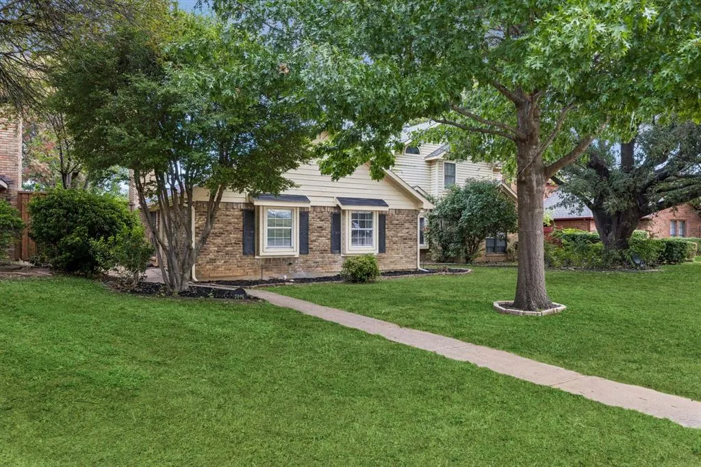 2905 Monet Place