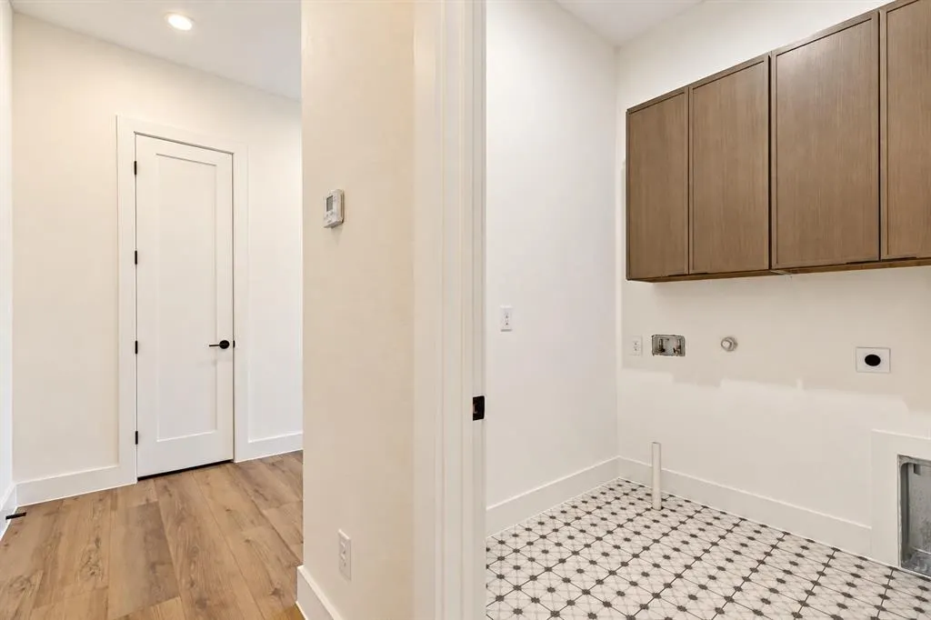 903 & 905 Bayonne Street