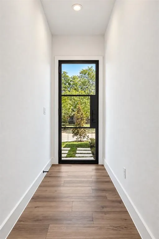903 & 905 Bayonne Street