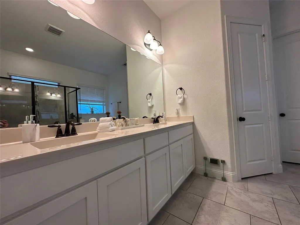 3709 Delta Drive