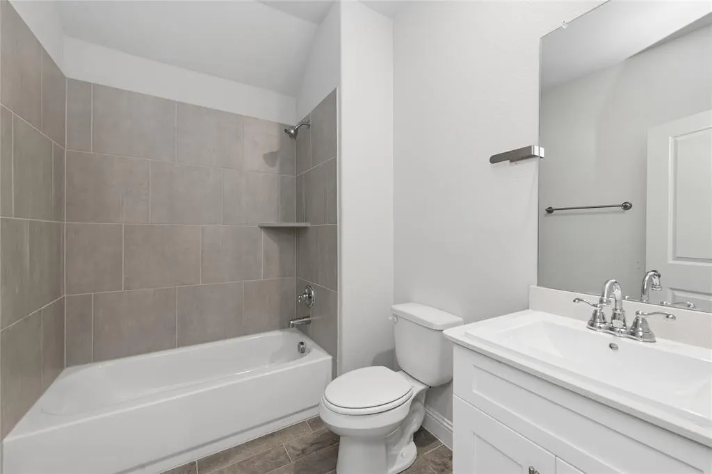 613 Cattle Chute Court