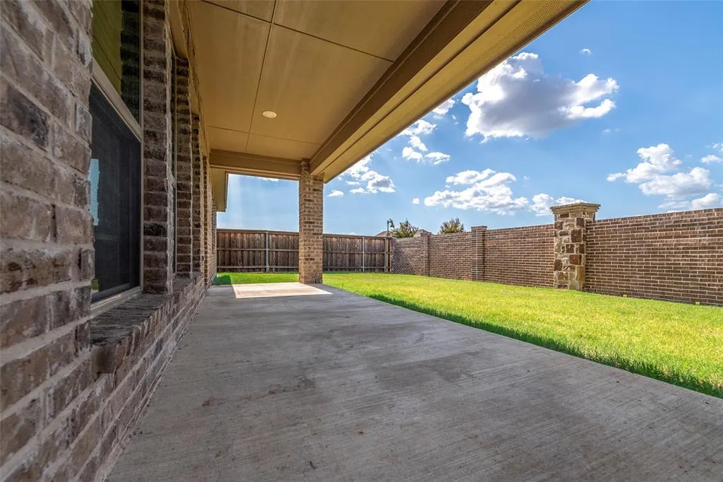 613 Cattle Chute Court