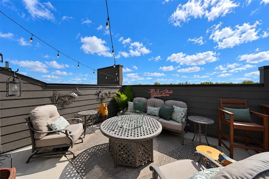 1272 Daybreak Drive