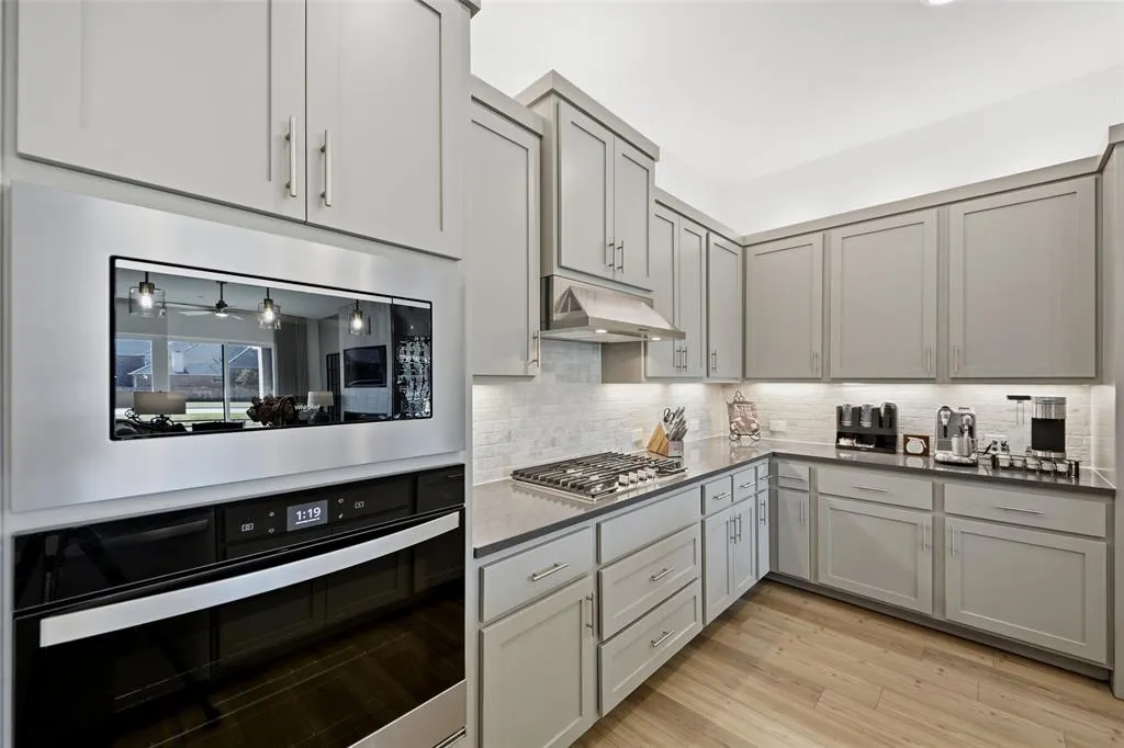 1272 Daybreak Drive