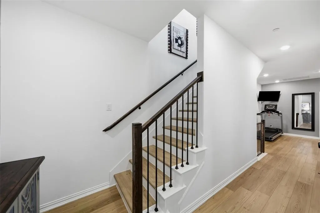 1272 Daybreak Drive