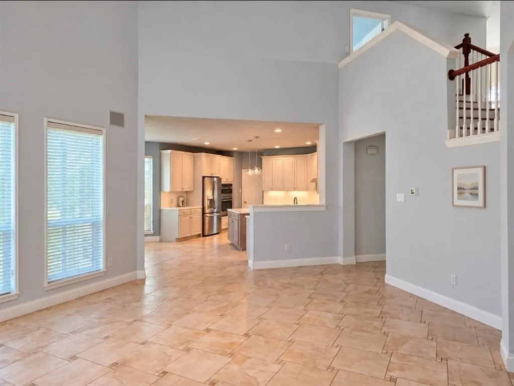 3915 Compton Drive