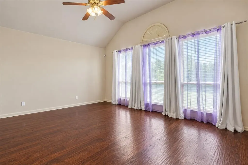 10041 Red Bluff Lane