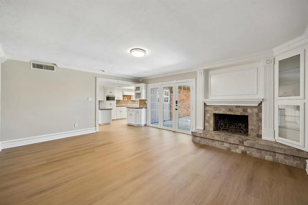 1213 Lombardy Drive