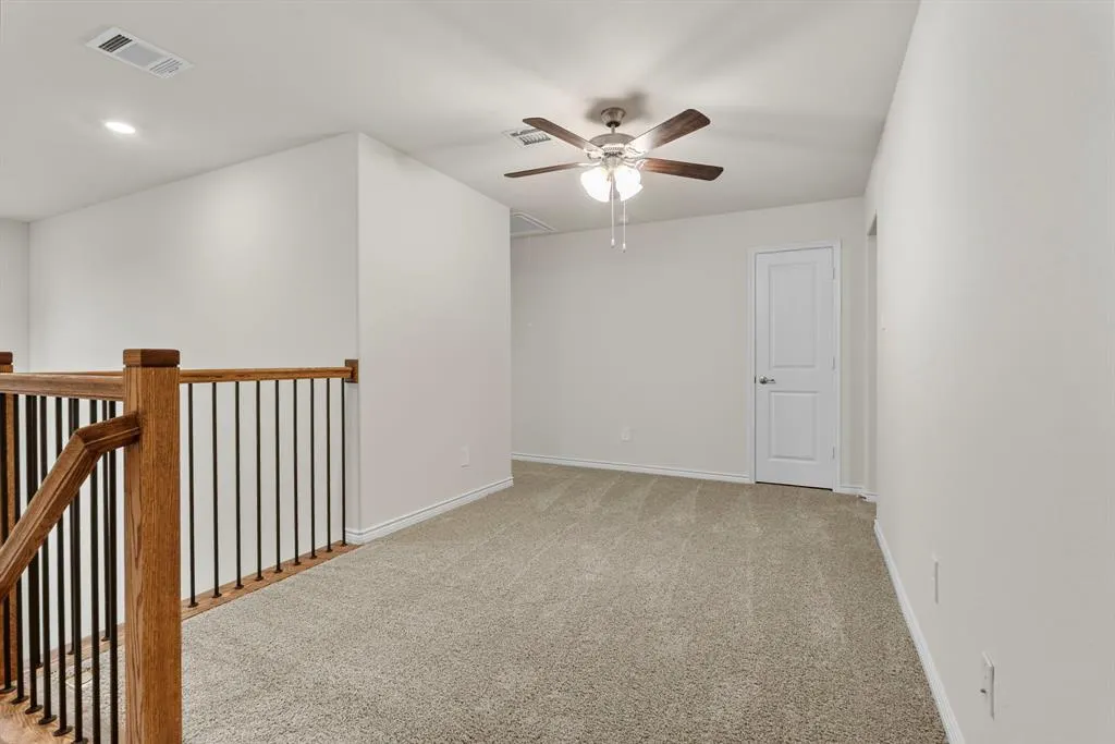 2221 Crockett Way