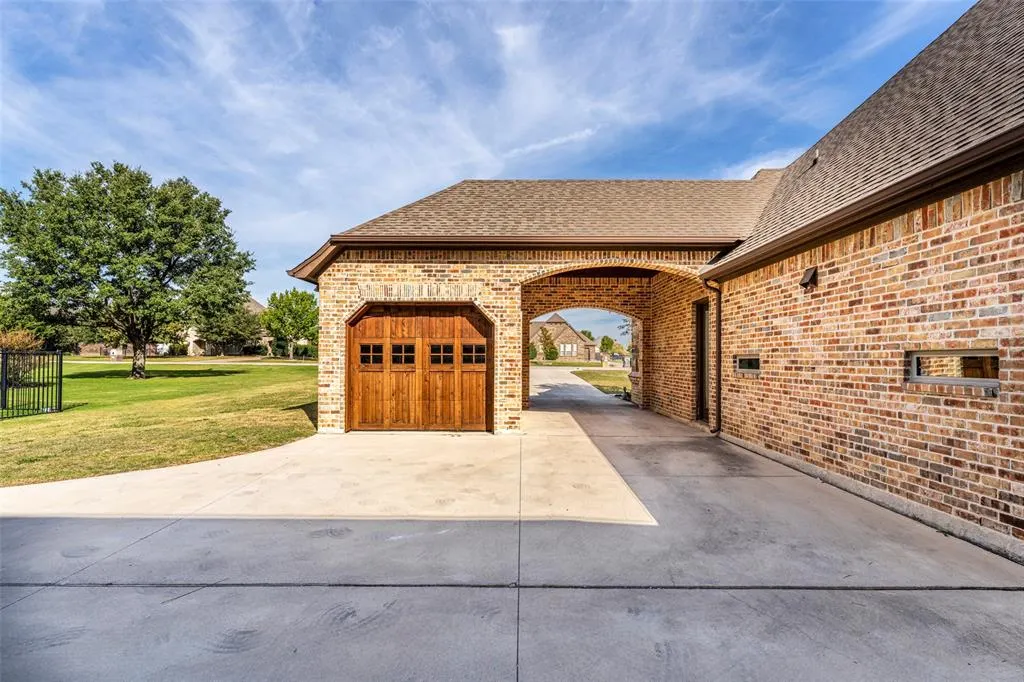 1531 Velda Kay Lane