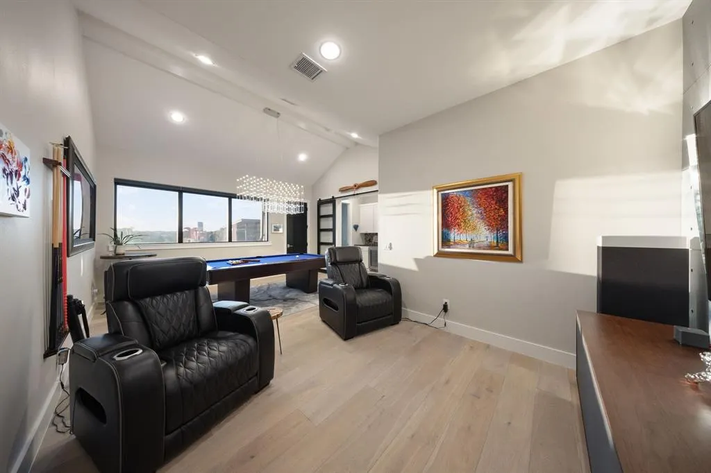 2416 Independence Drive