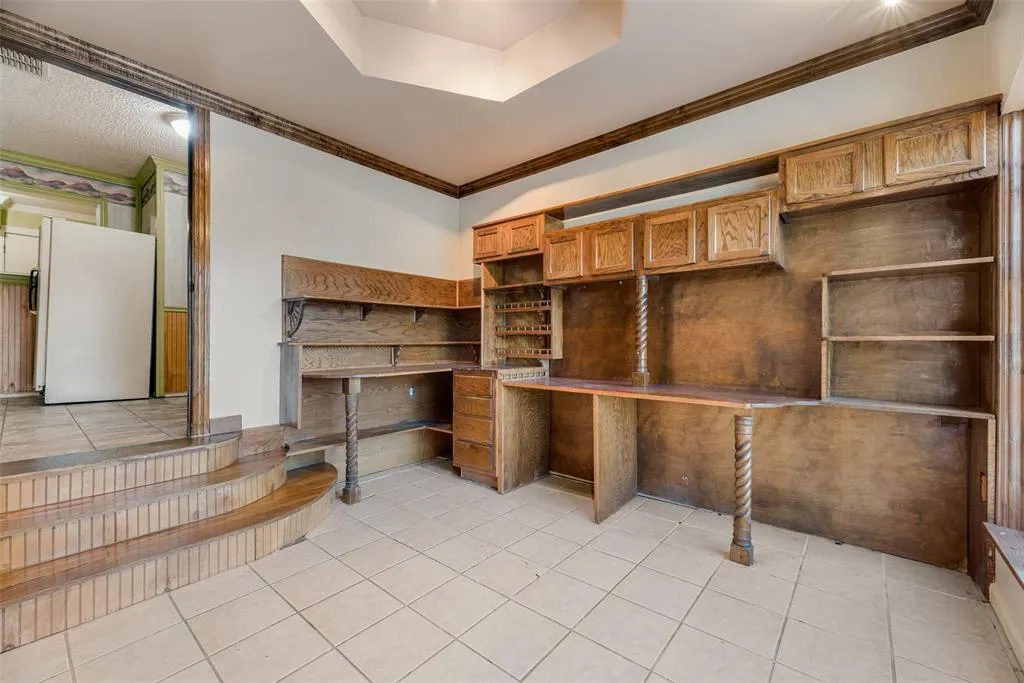 1572 Gillette Circle