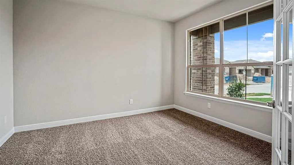 1445 CANTERBURY Trail