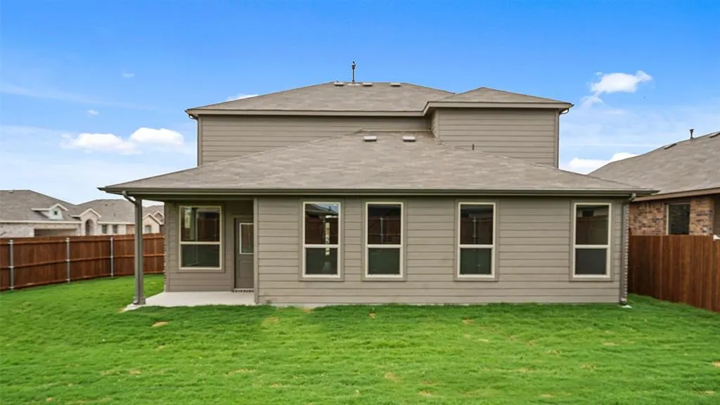 1445 CANTERBURY Trail