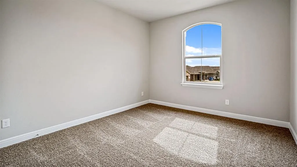1445 CANTERBURY Trail