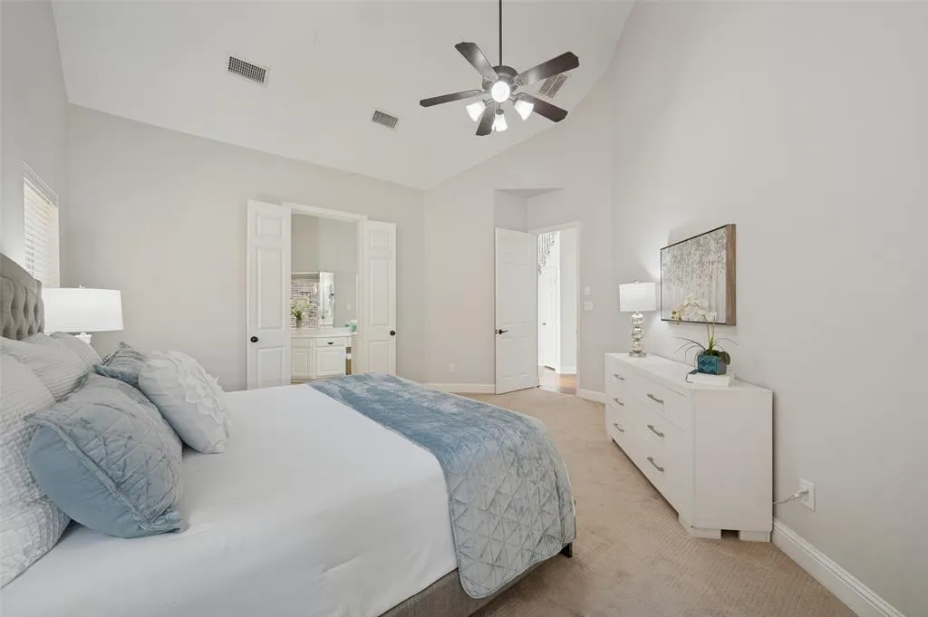 6513 Riveredge Drive