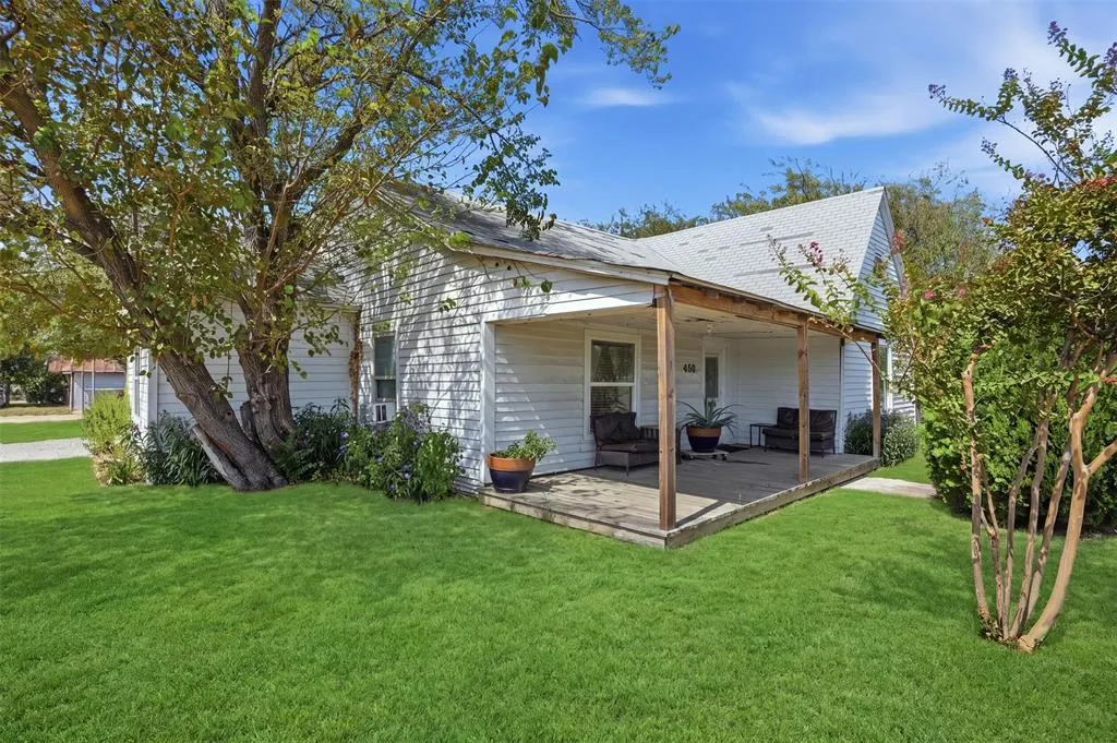 402 N Louisiana Drive