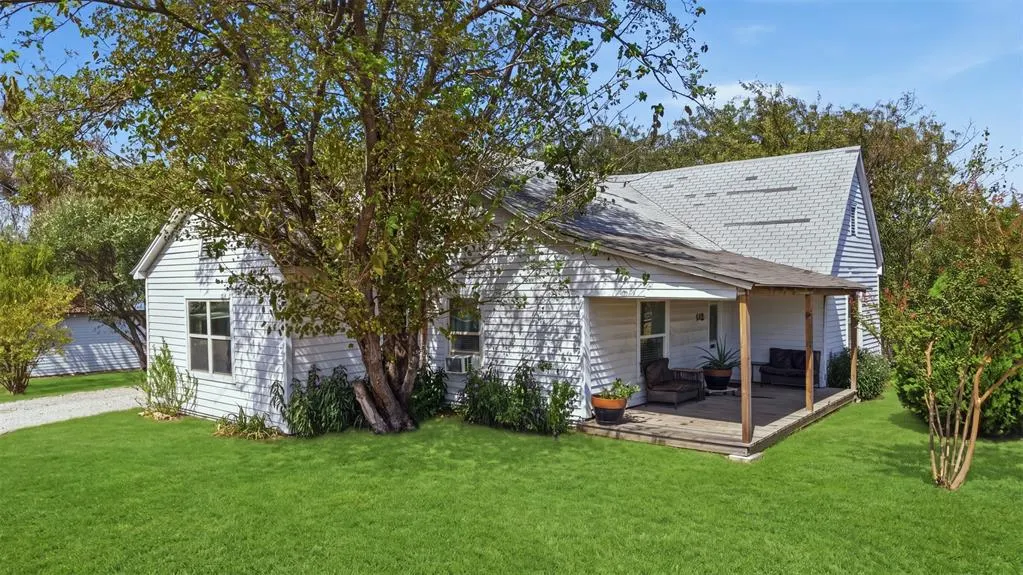 402 N Louisiana Drive