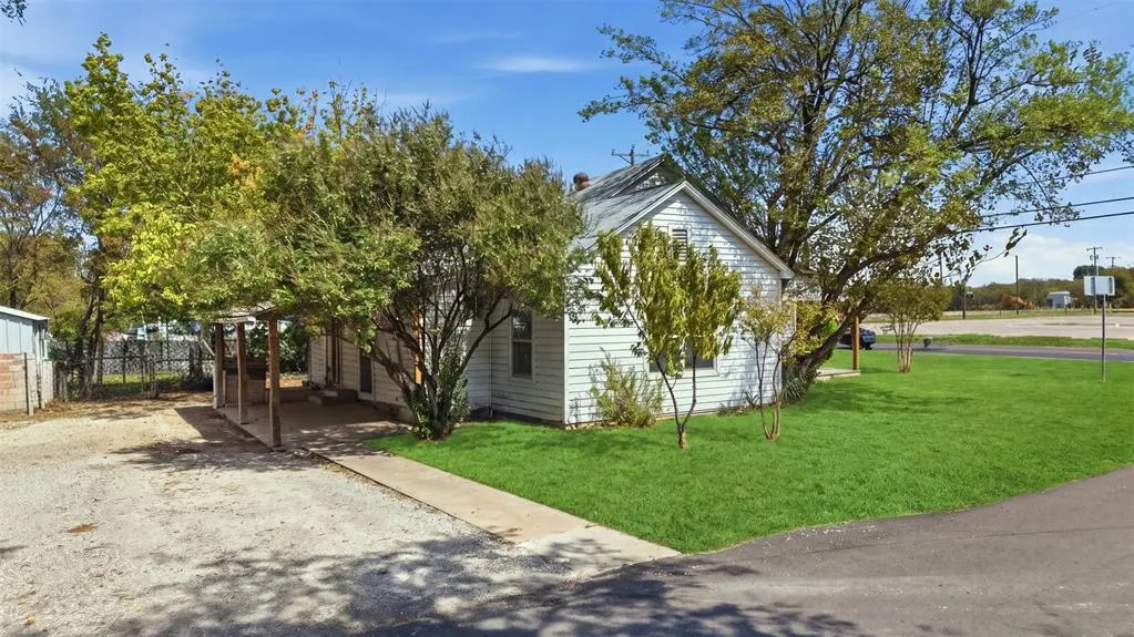 402 N Louisiana Drive