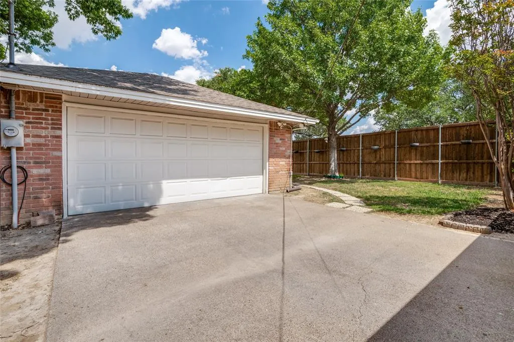 2702 Duval Drive