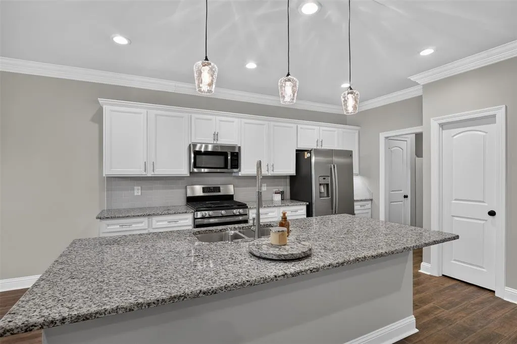 431 Mangrove Lane