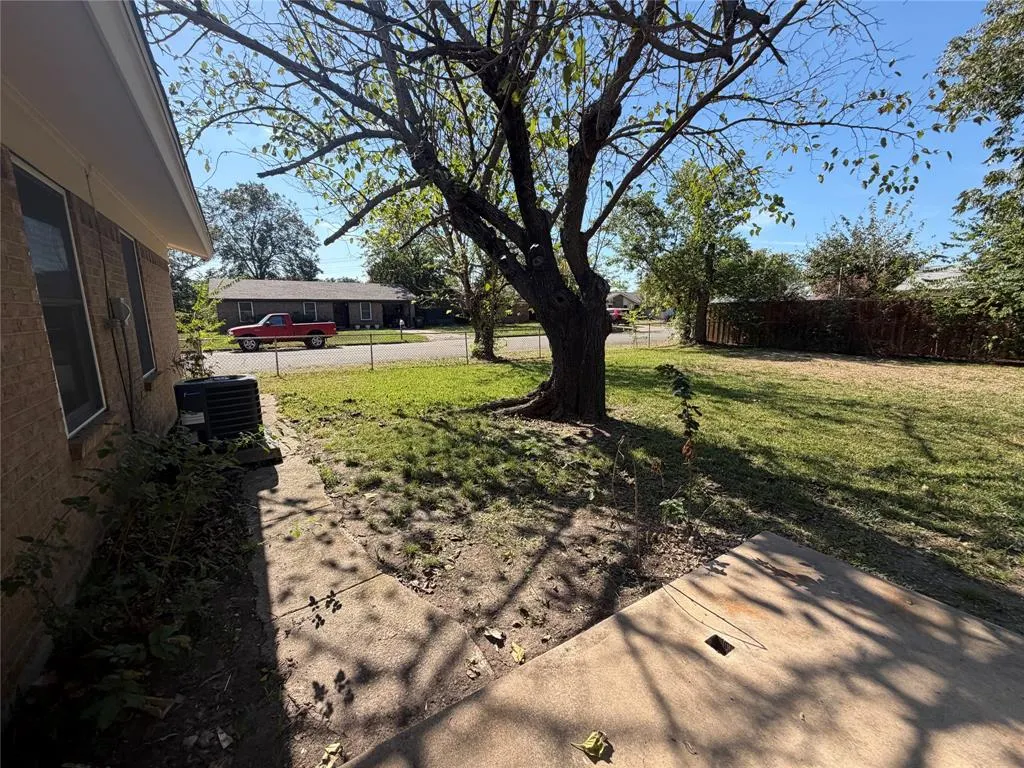 6728 Wren Drive