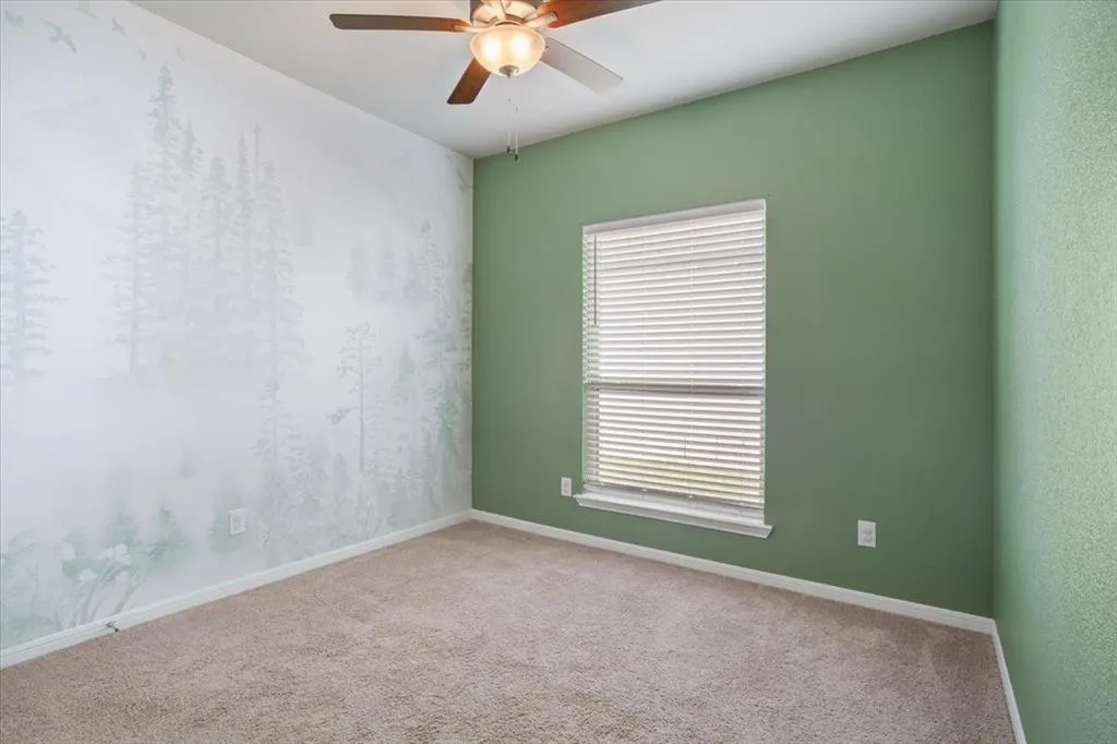 1427 Shadow Hill Lane