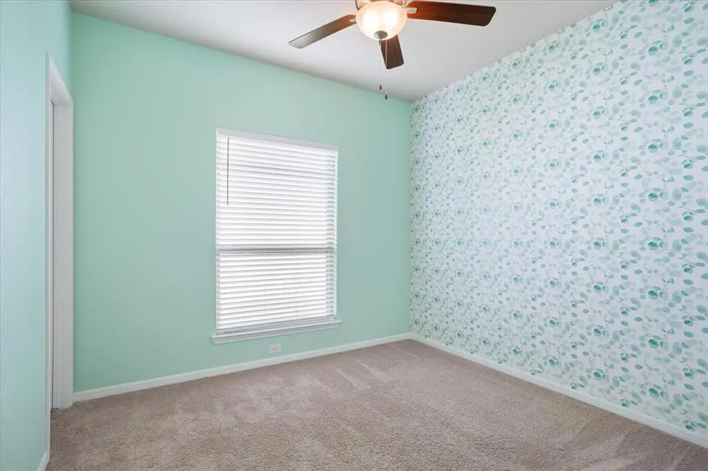 1427 Shadow Hill Lane